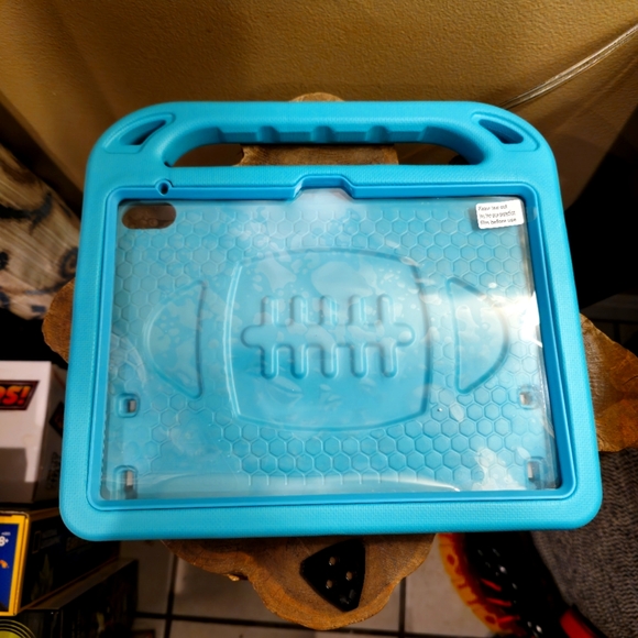 iPad case with handle - Picture 1 of 11